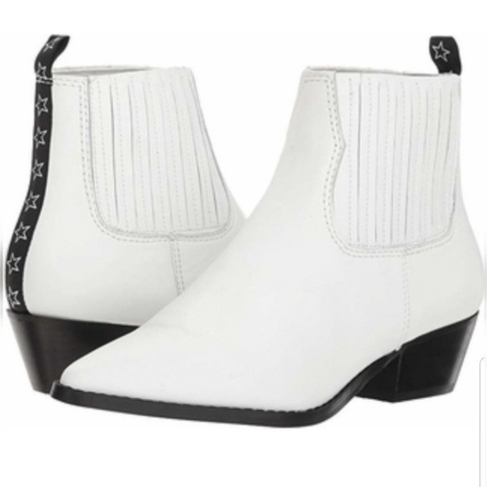 White Steve Madden western pointed toe bootie
